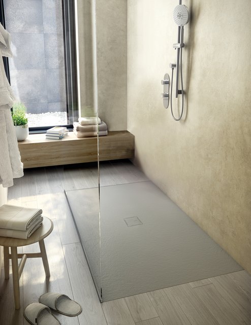 Centrar Shower Base