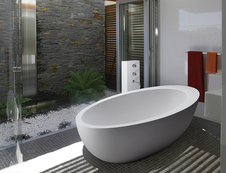Cascara Bathtub Window View