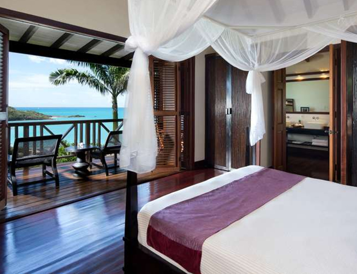 Hermitage Bay Interior2