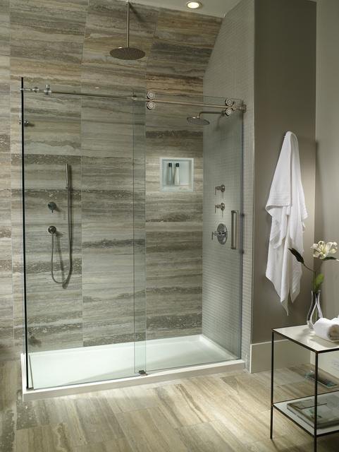 Shower-base-with-Niche